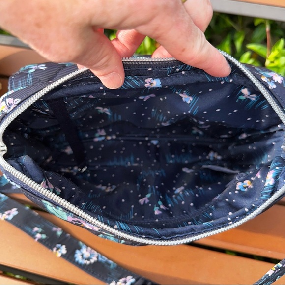 Vera Bradley Navy Garden Medium Hipster Crossbody Bag in Performance Twill - Picture 4 of 8